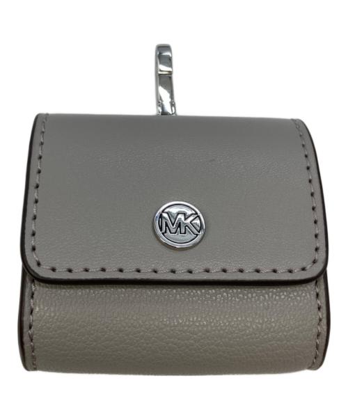 MICHAEL KORS（マイケル・コース）MICHAEL KORS (マイケル・コース) JET SET ITEM クロスボディ ウィズ テックアタッチ ミディアム グレーの古着・服飾アイテム