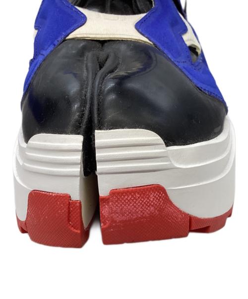 Maison Margiela（メゾンマルジェラ）Maison Margiela (メゾンマルジェラ) REEBOK (リーボック) TABI INSTAPUMP FURY ブルー×レッド サイズ:US10の古着・服飾アイテム