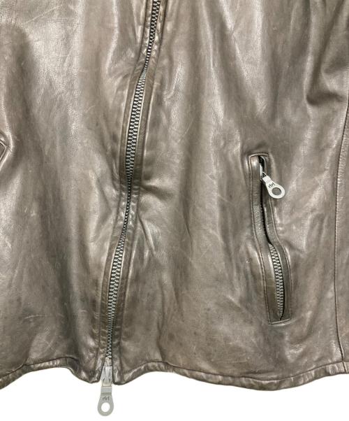 ISAMU KATAYAMA BACKLASH（イサムカタヤマ・バックラッシュ）ISAMU KATAYAMA BACKLASH (イサムカタヤマ・バックラッシュ) 製品染め キップレザー シングルライダースジャケット ブラウン サイズ:2の古着・服飾アイテム