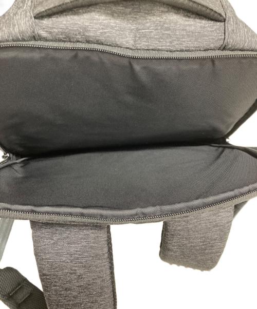 Manhattan Portage BLACK LABEL（マンハッタンポーテージ ブラックレーベル）Manhattan Portage BLACK LABEL (マンハッタンポーテージ ブラックレーベル) OXFORD BARROW BACKPACK グレーの古着・服飾アイテム