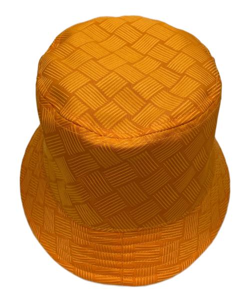 BOTTEGA VENETA（ボッテガベネタ）BOTTEGA VENETA (ボッテガベネタ) イントレチャートジャガードナイロンバケットハット オレンジの古着・服飾アイテム
