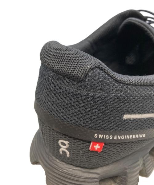 on（オン）On (オン) CLOUD 5 On ローカットスニーカー ブラック サイズ:US8.5の古着・服飾アイテム