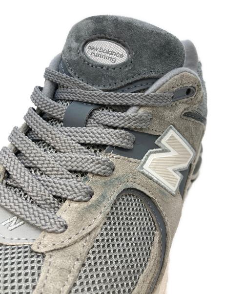 NEW BALANCE（ニューバランス）NEW BALANCE (ニューバランス) 2002R ローカットスニーカー グレー サイズ:US8.5の古着・服飾アイテム