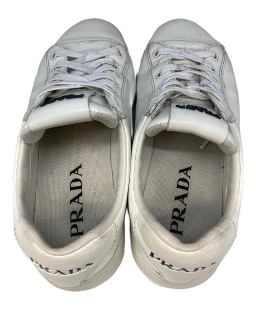 PRADA（プラダ）PRADA (プラダ) レザーローカットスニーカー ホワイト サイズ:23.5の古着・服飾アイテム