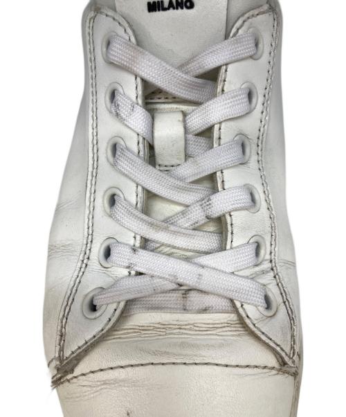 PRADA（プラダ）PRADA (プラダ) レザーローカットスニーカー ホワイト サイズ:23.5の古着・服飾アイテム