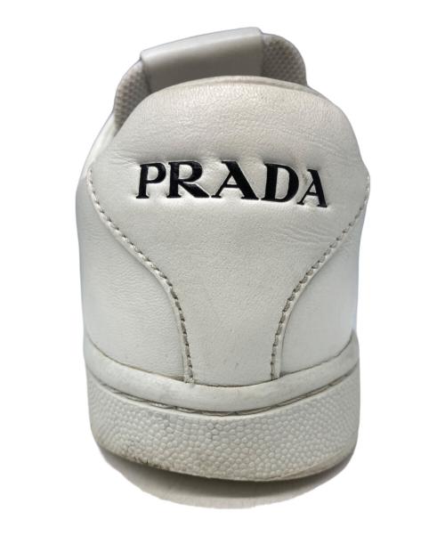 PRADA（プラダ）PRADA (プラダ) レザーローカットスニーカー ホワイト サイズ:23.5の古着・服飾アイテム