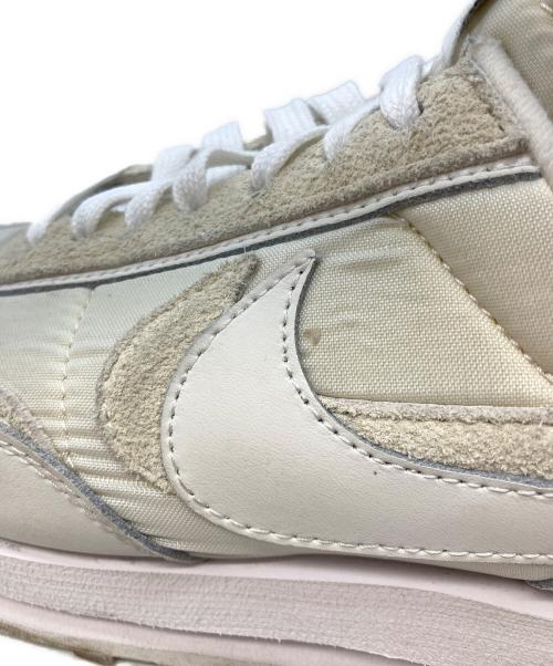 NIKE（ナイキ）NIKE (ナイキ) スニーカー ホワイト サイズ:US9.5の古着・服飾アイテム