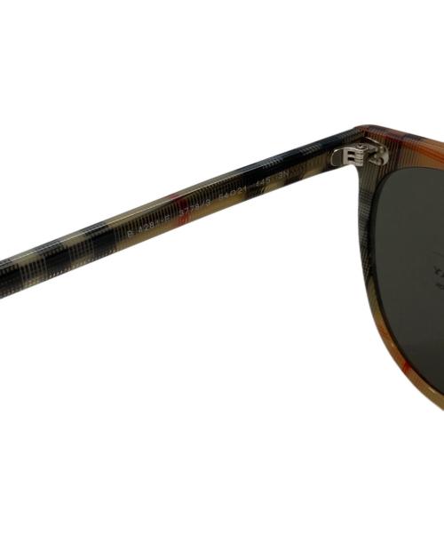 BURBERRY（バーバリー）BURBERRY (バーバリー) サングラス ベージュ サイズ:SIZE 54□21 145の古着・服飾アイテム