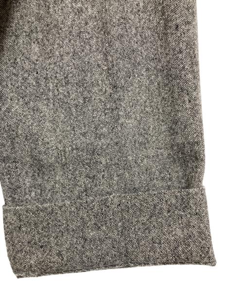 cygne（シーニュ）cygne (シーニュ) ウエストギャザータックパンツ グレーの古着・服飾アイテム