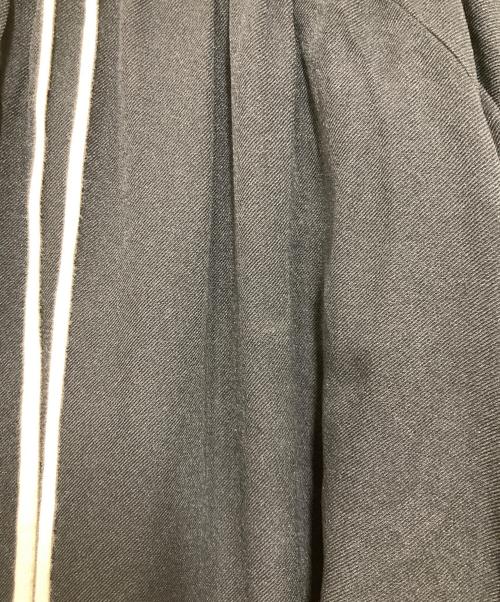 BLACK COMME des GARCONS（ブラックコムデギャルソン）BLACK COMME des GARCONS (ブラックコムデギャルソン) 変形トンネルイージースカート ブラック サイズ:XSの古着・服飾アイテム