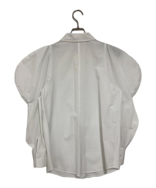 cygne（シーニュ）cygne (シーニュ) 比翼パワショルシャツブラウス ホワイト サイズ:freeの古着・服飾アイテム