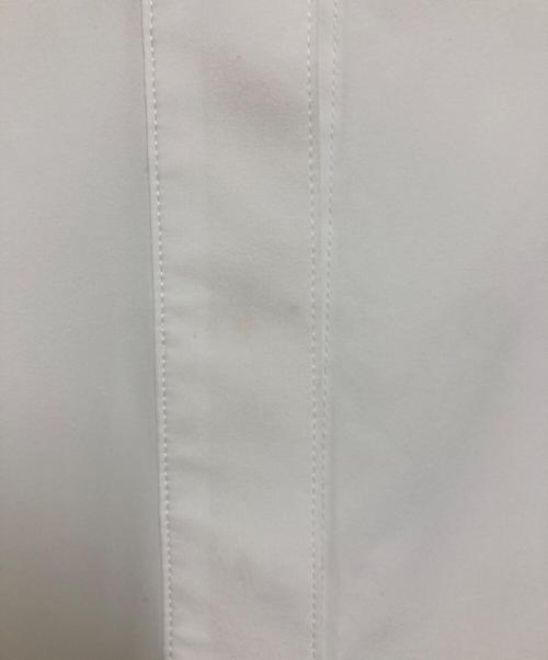 cygne（シーニュ）cygne (シーニュ) 比翼パワショルシャツブラウス ホワイト サイズ:freeの古着・服飾アイテム