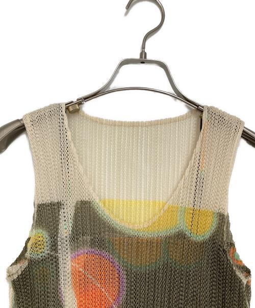 PLEATS PLEASE（プリーツプリーズ）PLEATS PLEASE (プリーツプリーズ) メッシュレイヤードグラフィックワンピース グリーン×マルチカラー サイズ:不明の古着・服飾アイテム