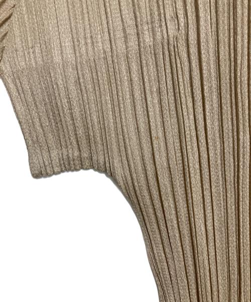 PLEATS PLEASE（プリーツプリーズ）PLEATS PLEASE (プリーツプリーズ) S/S ハイネックプリーツカットソー ベージュ サイズ:3の古着・服飾アイテム