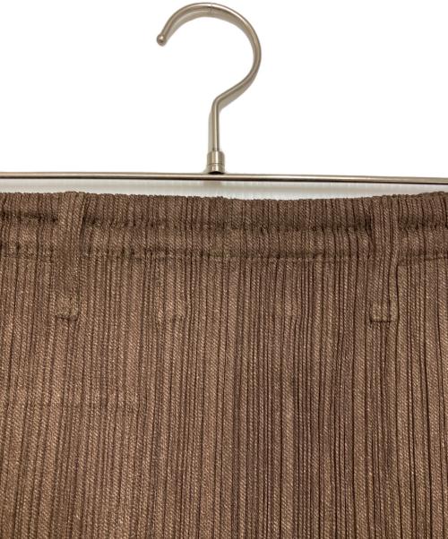 PLEATS PLEASE（プリーツプリーズ）PLEATS PLEASE (プリーツプリーズ) 転写 プリーツ ミディ スカート ブラウン サイズ:4の古着・服飾アイテム