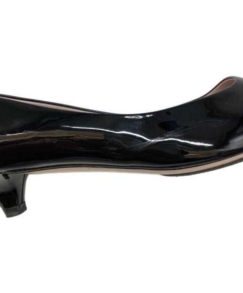 Salvatore Ferragamo（サルヴァトーレ フェラガモ）Salvatore Ferragamo (サルヴァトーレ フェラガモ) エナメルオープントゥーパンプス ブラック サイズ:7の古着・服飾アイテム