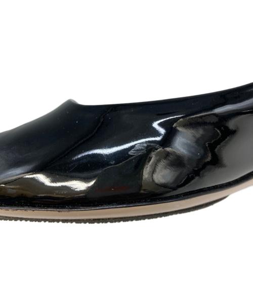 Salvatore Ferragamo（サルヴァトーレ フェラガモ）Salvatore Ferragamo (サルヴァトーレ フェラガモ) エナメルオープントゥーパンプス ブラック サイズ:7の古着・服飾アイテム