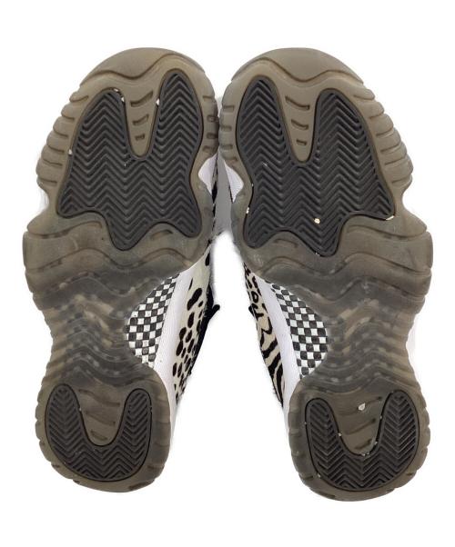 NIKE（ナイキ）NIKE (ナイキ) WMNS AIR JORDAN 11 RETRO ホワイト×ブラック サイズ:24.5の古着・服飾アイテム