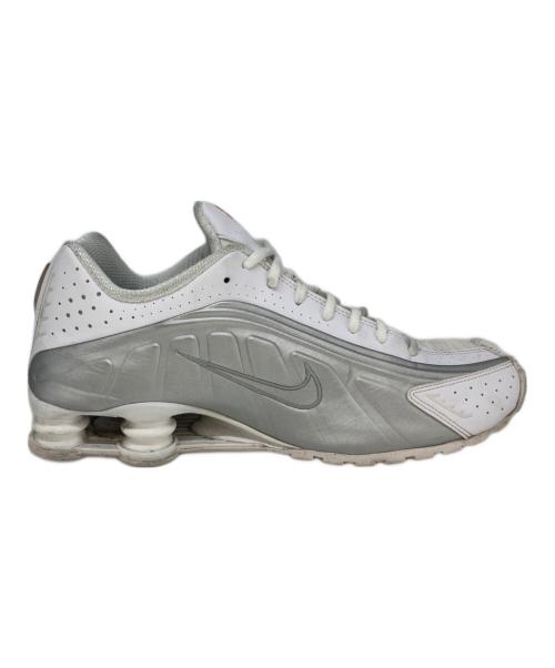 NIKE（ナイキ）NIKE (ナイキ) SHOX R4 ローカットスニーカー ホワイト サイズ:28.5の古着・服飾アイテム