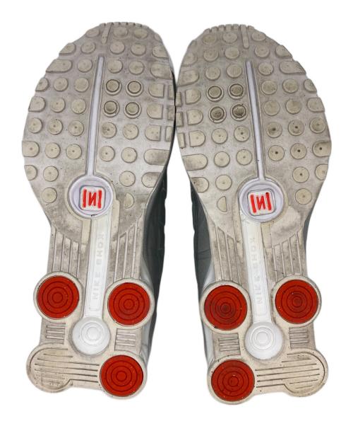 NIKE（ナイキ）NIKE (ナイキ) SHOX R4 ローカットスニーカー ホワイト サイズ:28.5の古着・服飾アイテム