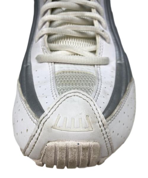 NIKE（ナイキ）NIKE (ナイキ) SHOX R4 ローカットスニーカー ホワイト サイズ:28.5の古着・服飾アイテム