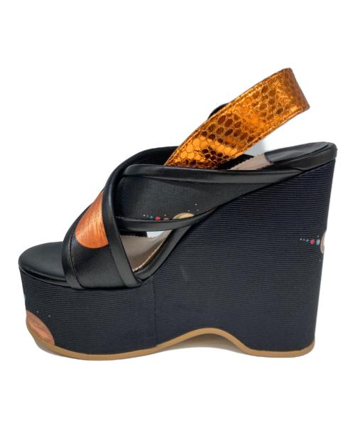 UNDERCOVER（アンダーカバー）UNDERCOVER (アンダーカバー) 厚底ストラップサンダル ブラック×マルチカラー サイズ:XXSの古着・服飾アイテム