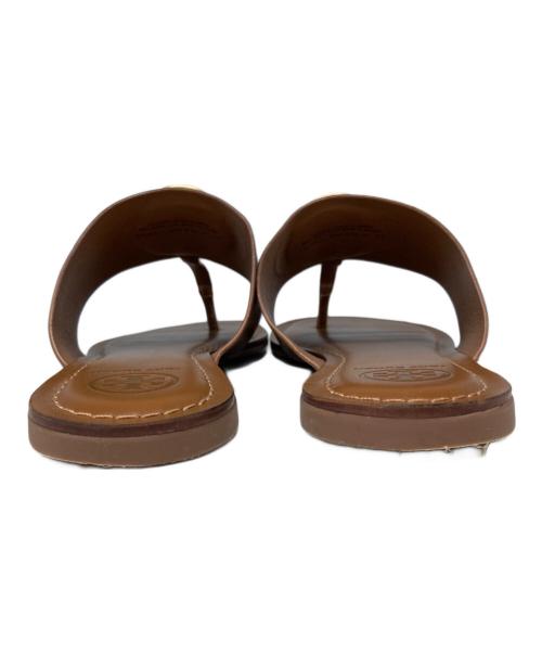 TORY BURCH（トリーバーチ）TORY BURCH (トリーバーチ) BENTON BAND FLAT SANDAL ブラウン サイズ:25の古着・服飾アイテム
