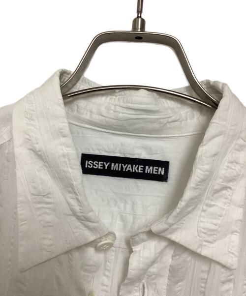 ISSEY MIYAKE MEN（イッセイミヤケメン）ISSEY MIYAKE MEN (イッセイミヤケメン) シワ加工シャツ ホワイト サイズ:2の古着・服飾アイテム