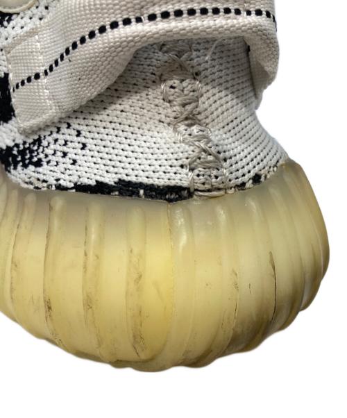 adidas（アディダス）adidas (アディダス) YEEZY BOOST 350 V2 ZEBRA ホワイト サイズ:27の古着・服飾アイテム