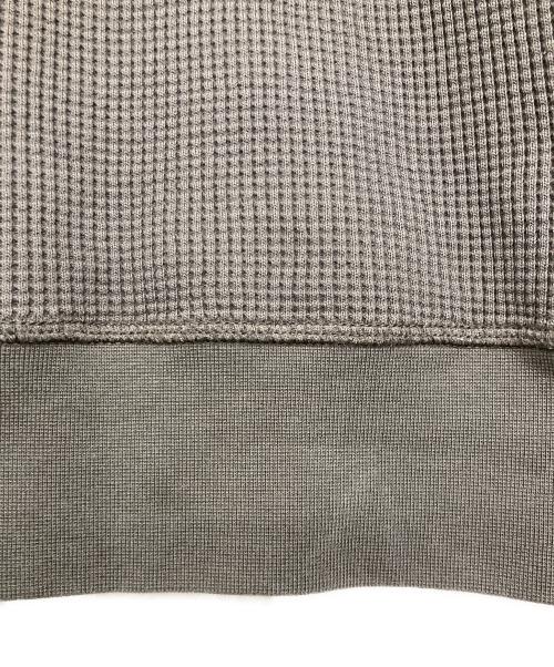 STONE ISLAND（ストーンアイランド）STONE ISLAND (ストーンアイランド) ORGANIC COTTON WAFFLE FLEECE グレー サイズ:Mの古着・服飾アイテム
