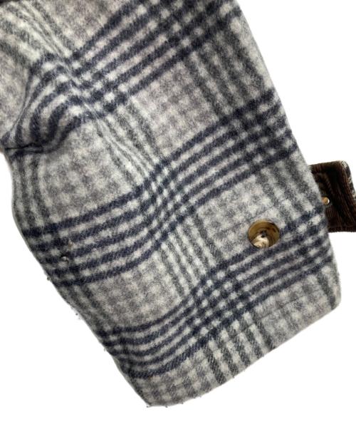 CHAH CHAH（チャーチャー）CHAH CHAH (チャーチャー) CC CRAZY BIG DUFFLE COAT グレー×ベージュ サイズ:Lの古着・服飾アイテム