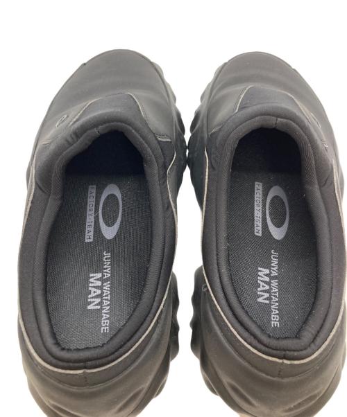 COMME des GARCONS JUNYA WATANABE MAN（コム デ ギャルソン ジュンヤ ワタナベ マン）COMME des GARCONS JUNYA WATANABE MAN (コム デ ギャルソン ジュンヤ ワタナベ マン) OAKLEY (オークリー) コラボシューズ ブラック サイズ:27㎝の古着・服飾アイテム