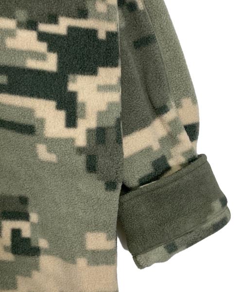 PALACE（パレス）PALACE (パレス) Polartec Overshirt 'Tiger Digi Camo' グレー サイズ:Lの古着・服飾アイテム
