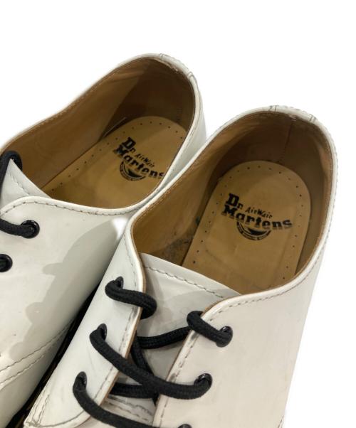 Dr.Martens（ドクターマーチン）Dr.Martens (ドクターマーチン) 3ホールシューズ ホワイト サイズ:UK 9の古着・服飾アイテム
