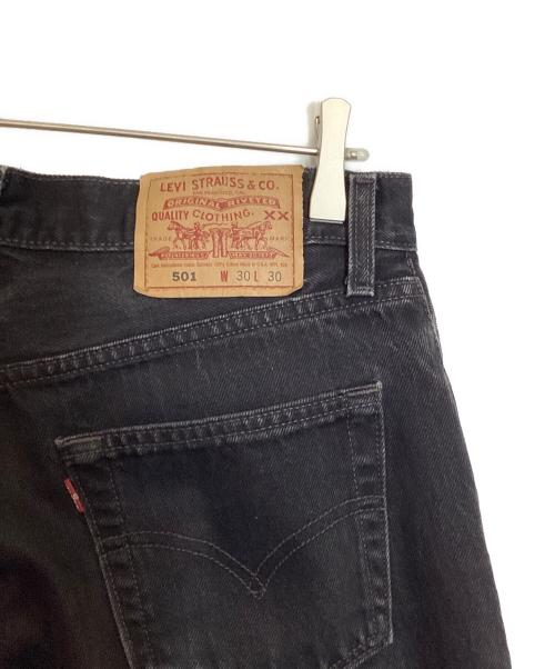LEVI'S（リーバイス）LEVI'S (リーバイス) 後染め501デニムパンツ ブラック サイズ:30の古着・服飾アイテム