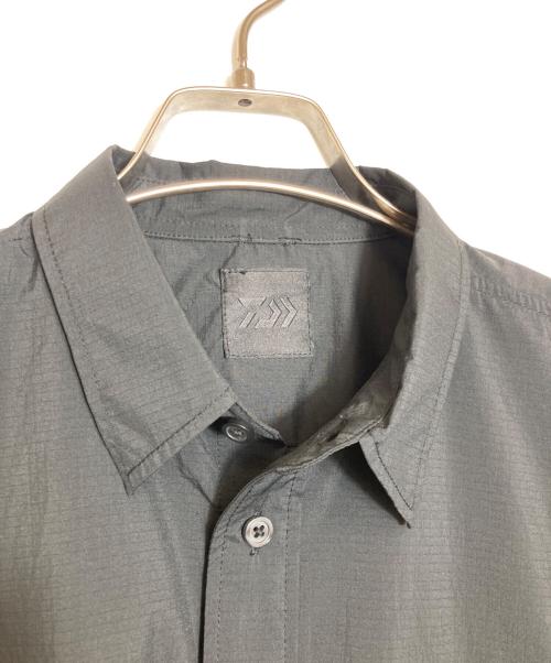 DAIWA PIER39（ダイワ ピア39）DAIWA PIER39 (ダイワ ピア39) TECH TRAVEL SHIRT ブラック サイズ:Mの古着・服飾アイテム