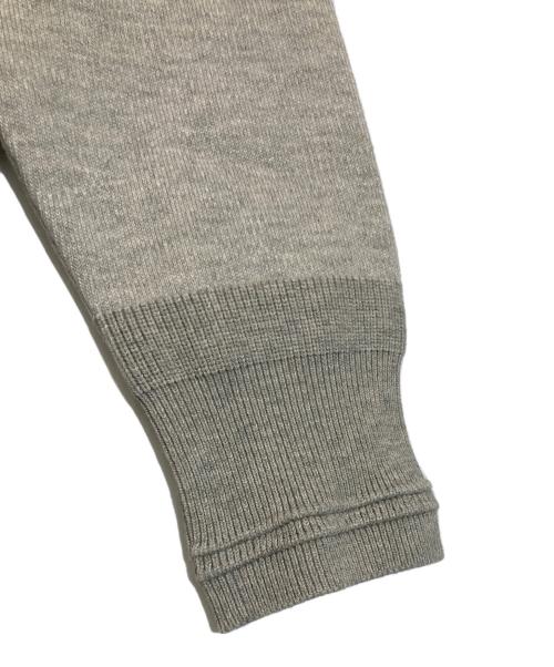 UN-USELESS（アンユーズレス）UN-USELESS (アンユーズレス) RELAXING SWKNIT CARDIGAN グレー サイズ:１の古着・服飾アイテム