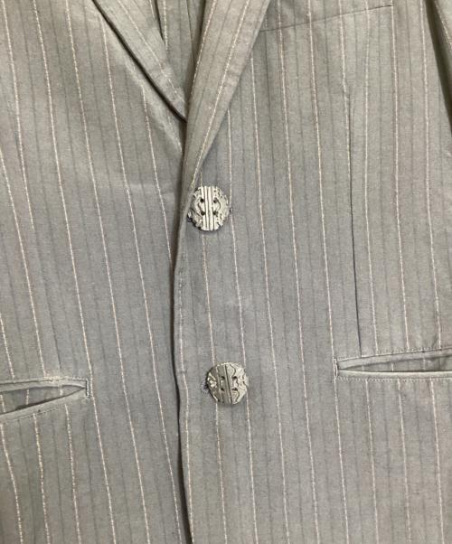 COMME des GARCONS HOMME PLUS（コムデギャルソンオムプリュス）COMME des GARCONS HOMME PLUS (コムデギャルソンオムプリュス) ストライプテーラードジャケット グレー サイズ:Sの古着・服飾アイテム