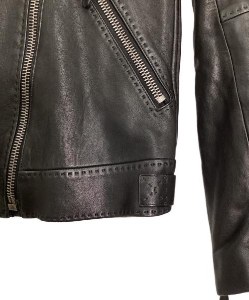ALEXANDER McQUEEN（アレキサンダーマックイーン）ALEXANDER McQUEEN (アレキサンダーマックイーン) 襟ファーダブルライダースジャケット ブラック サイズ:38の古着・服飾アイテム
