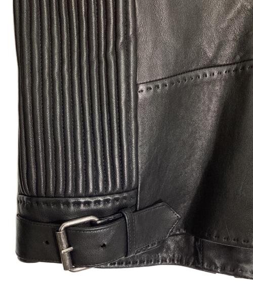 ALEXANDER McQUEEN（アレキサンダーマックイーン）ALEXANDER McQUEEN (アレキサンダーマックイーン) 襟ファーダブルライダースジャケット ブラック サイズ:38の古着・服飾アイテム