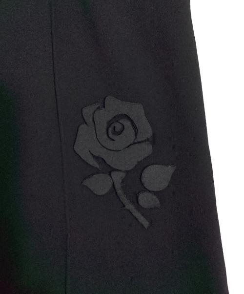 VIVIANO（ヴィヴィアーノ）VIVIANO (ヴィヴィアーノ) Flower Applique Jersey Pants ブラック サイズ:Mの古着・服飾アイテム