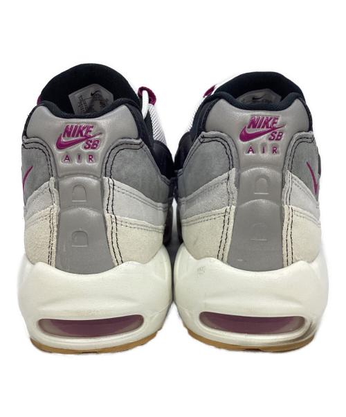 NIKE SB（ナイキエスビー）NIKE SB (ナイキエスビー) Air Max 95 ローカットスニーカー ホワイト×グレー サイズ:30の古着・服飾アイテム
