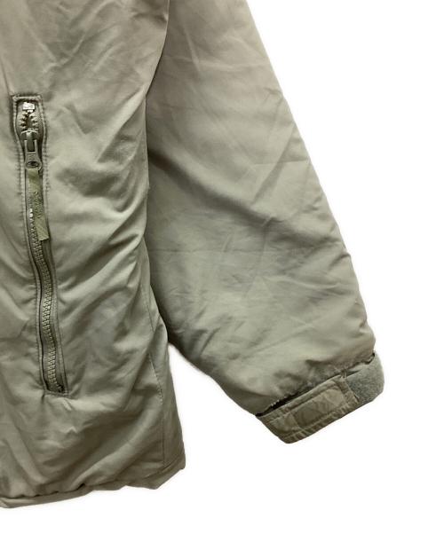 US ARMY（ユーエスアーミー）US ARMY (ユーエスアーミー) ECWCS GEN3 LEVEL7 JACKET グレー サイズ:Ｍの古着・服飾アイテム