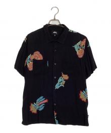 stussy（ステューシー）の古着「花柄レーヨンオープンカラーシャツ」｜ブラック