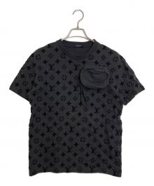 LOUIS VUITTON（ルイ ヴィトン）の古着「フックアンドループフェルトモノグラムTシャツ」｜ブラック