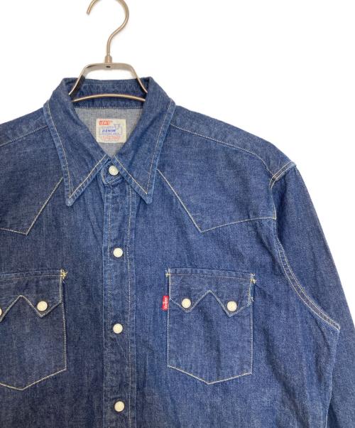 LEVI'S（リーバイス）LEVI'S (リーバイス) ショートホーン復刻 デニムシャツ インディゴ サイズ:Ｌの古着・服飾アイテム