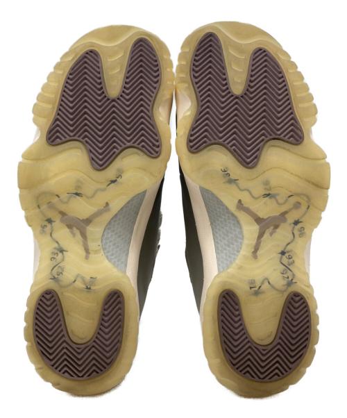 NIKE（ナイキ）NIKE (ナイキ) AIR JORDAN 11 RETRO ハイカットスニーカー グレー×ホワイト サイズ:25.5cmの古着・服飾アイテム