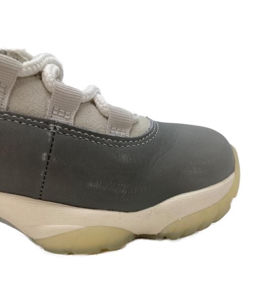 NIKE（ナイキ）NIKE (ナイキ) AIR JORDAN 11 RETRO ハイカットスニーカー グレー×ホワイト サイズ:25.5cmの古着・服飾アイテム