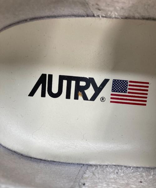 AUTRY（オートリー）AUTRY (オートリー) ローカットスニーカー ホワイト×アイボリー サイズ:26の古着・服飾アイテム