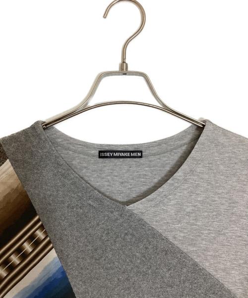 ISSEY MIYAKE MEN（イッセイミヤケメン）ISSEY MIYAKE MEN (イッセイミヤケメン) マルチ切替Tシャツ グレー サイズ:2の古着・服飾アイテム